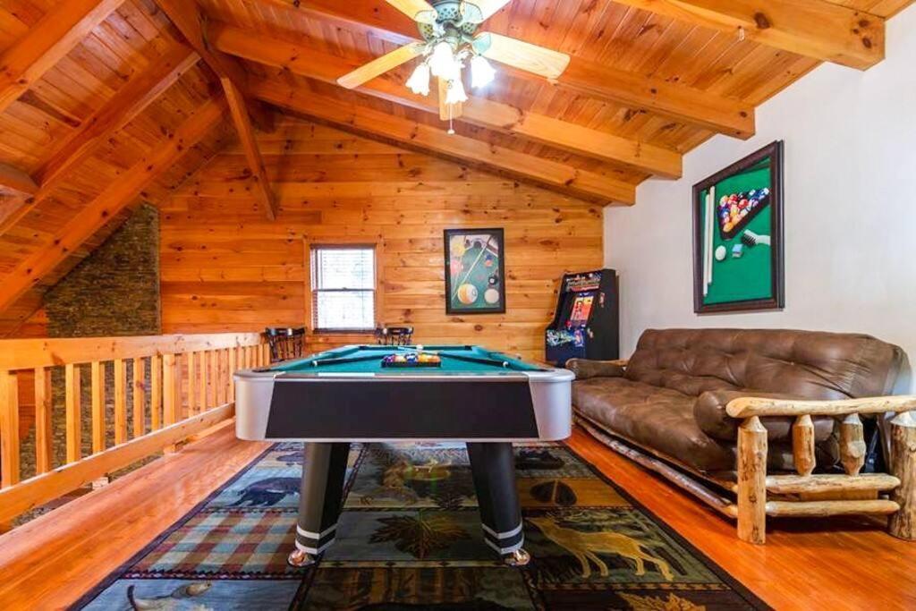 Pigeonforge Cabin Game Roomdog Friendlyhot Tub Pigeon Forge Zewnętrze zdjęcie
