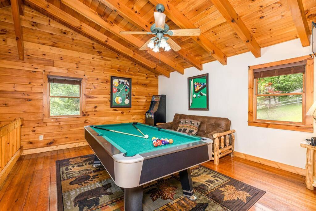 Pigeonforge Cabin Game Roomdog Friendlyhot Tub Pigeon Forge Zewnętrze zdjęcie